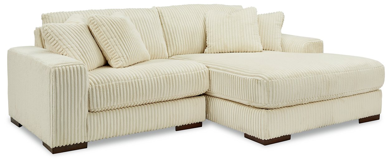 Lindyn Sectional with Chaise image