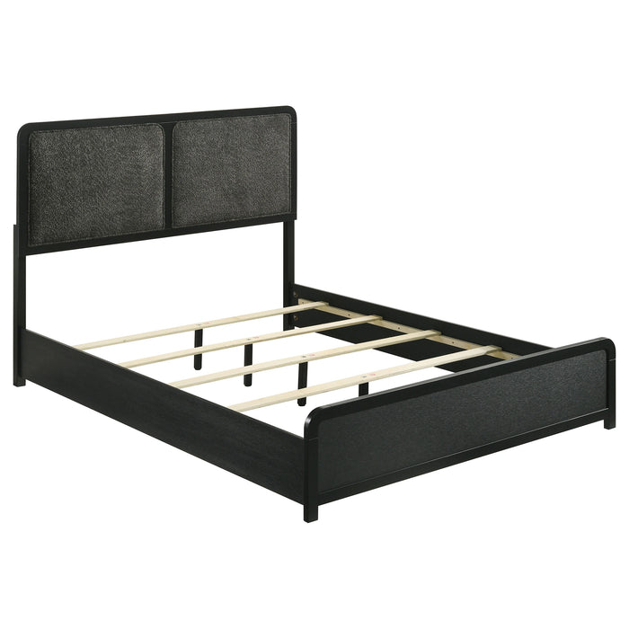 Cavelle Panel Bed