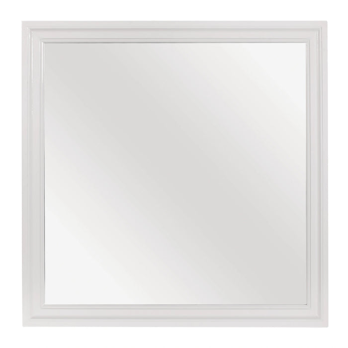 Lana Mirror