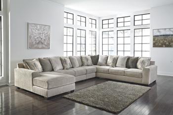 Ardsley Sectional with Chaise