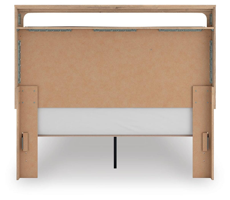 Kinlanni Upholstered Bed