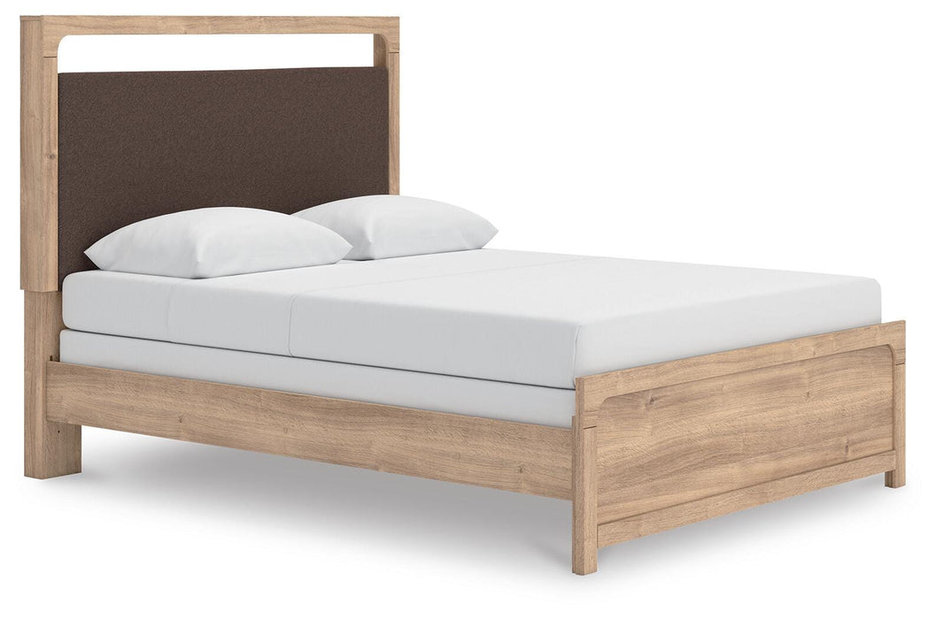 Kinlanni Upholstered Bed