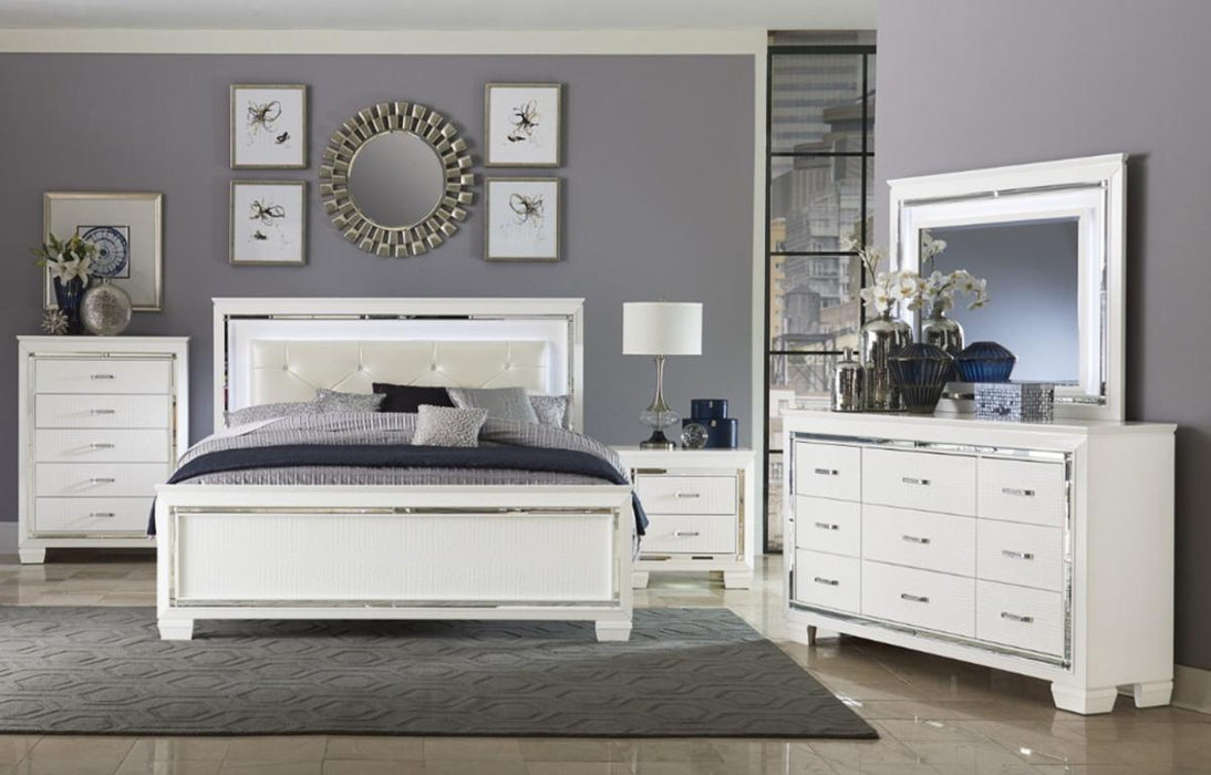 Homelegance Allura Queen Panel Bed in White 1916W-1*