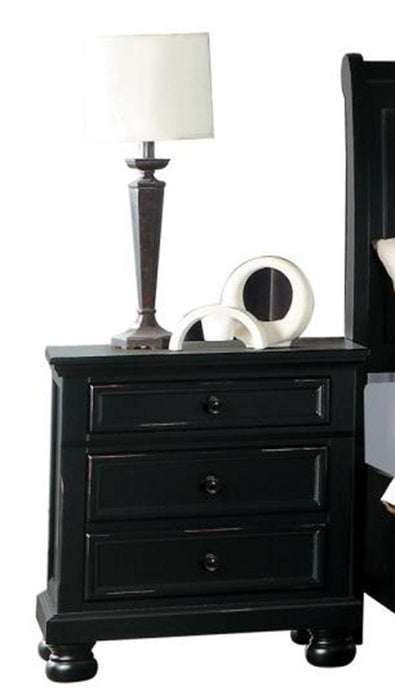 Laurelin 3 Drawer Nightstand in Black 1714BK-4