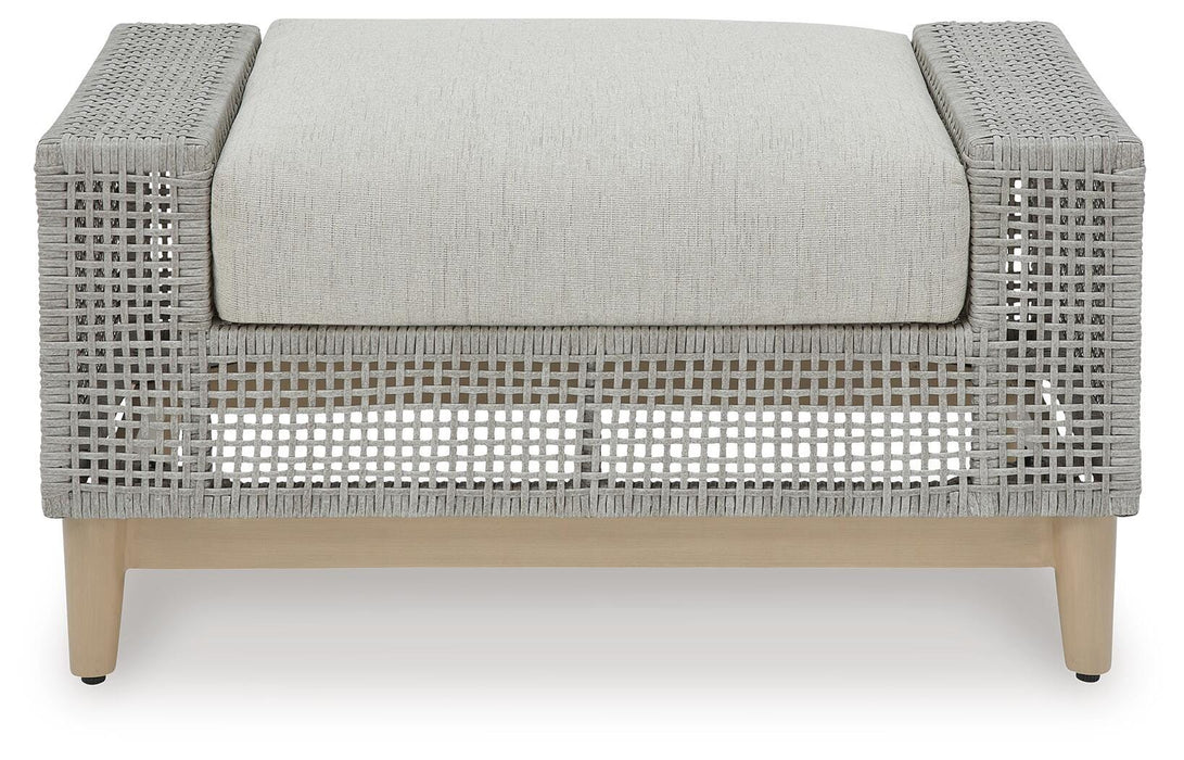 Seton Creek Outdoor Seating Set